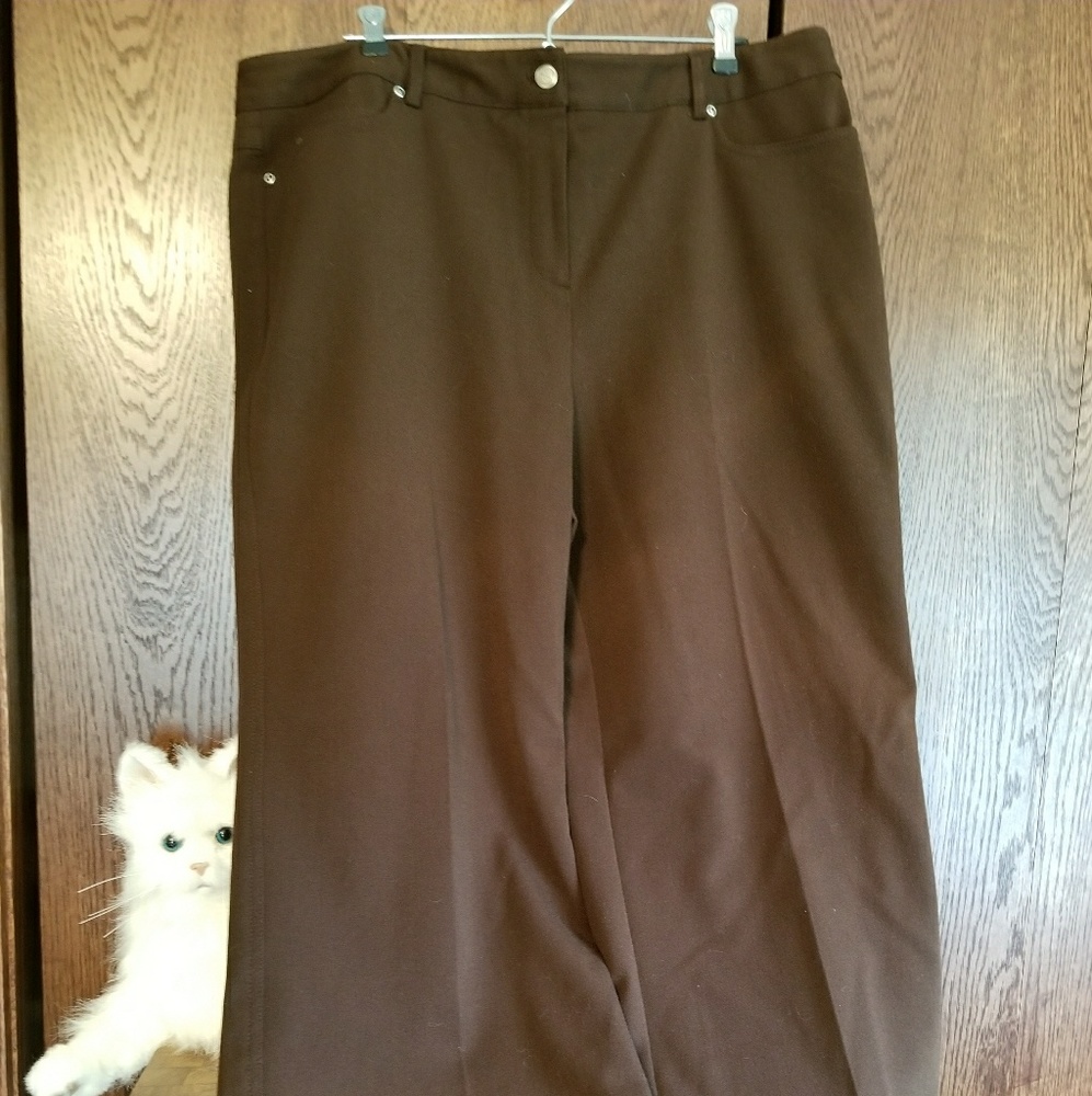 Crofts & Barrow  brown slacks stretch